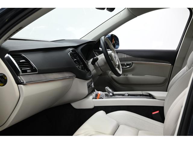 VOLVO XC90 RECHARGE PLUG IN HYBRID T8 AWD INSCRIPTION