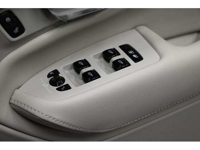VOLVO XC90 RECHARGE PLUG IN HYBRID T8 AWD INSCRIPTION