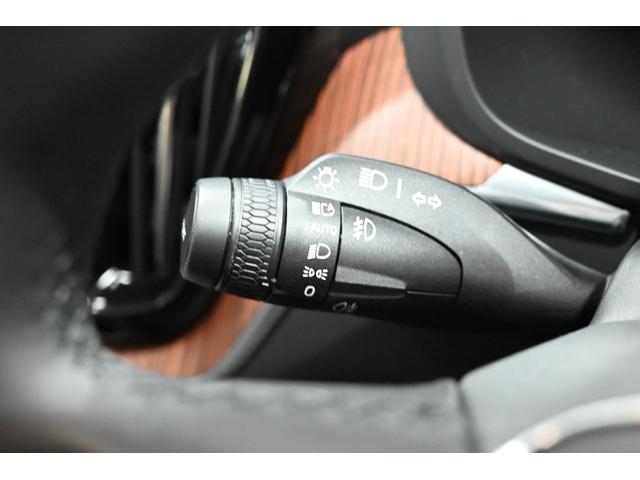 XC60 リチャージプラス T6 AWDプラグインハイブリッド 1オーナー/禁煙車/レザーシート(ヒーター付)/サンルーフ/エアサス/ドラレコ/ボルボインテリセーフ/全方位カメラ/ナビ/Bluetooth/USB/クリアランスソナー/クルコン/ETC/Pバックドア(65枚目)