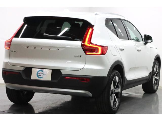 ＸＣ４０ ウルトラ　Ｂ４　ＡＷＤ　登録済未使用車／ホワイトレザーシート（ヒーター付）／全方位カメラ／Ｇｏｏｇｌｅナビ／ボルボインテリセーフ／ハーマンカードン／Ｐバックドア／ＥＴＣ／クルコン／ＬＥＤヘッドライト／純正１９アルミ（15枚目）