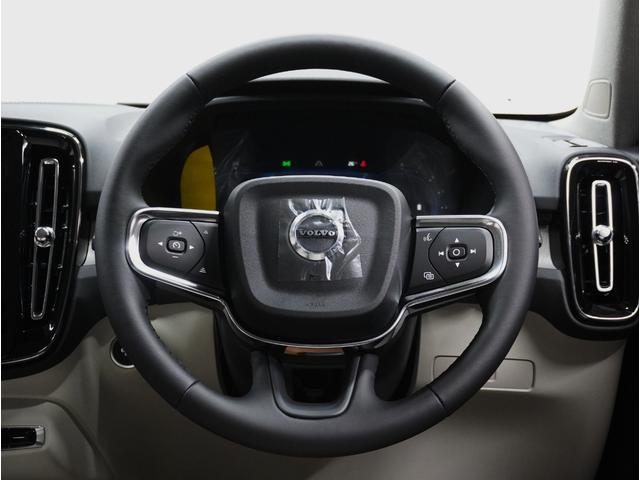 ＸＣ４０ ウルトラ　Ｂ４　ＡＷＤ　登録済未使用車／ホワイトレザーシート（ヒーター付）／全方位カメラ／Ｇｏｏｇｌｅナビ／ボルボインテリセーフ／ハーマンカードン／Ｐバックドア／ＥＴＣ／クルコン／ＬＥＤヘッドライト／純正１９アルミ（64枚目）