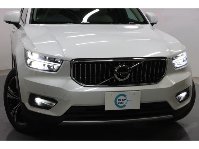 ＸＣ４０ Ｂ４　ＡＷＤ　インスクリプション　２０２２年モデル／ベージュレザーシート（ヒータ付）／ハーマンカードン／ボルボインテリセーフ／全方位カメラ／ナビ／フルセグＴＶ／Ｐバックドア／ＥＴＣ／クルコン／前後ドラレコ／純正１９アルミ／ＬＥＤヘッド（22枚目）