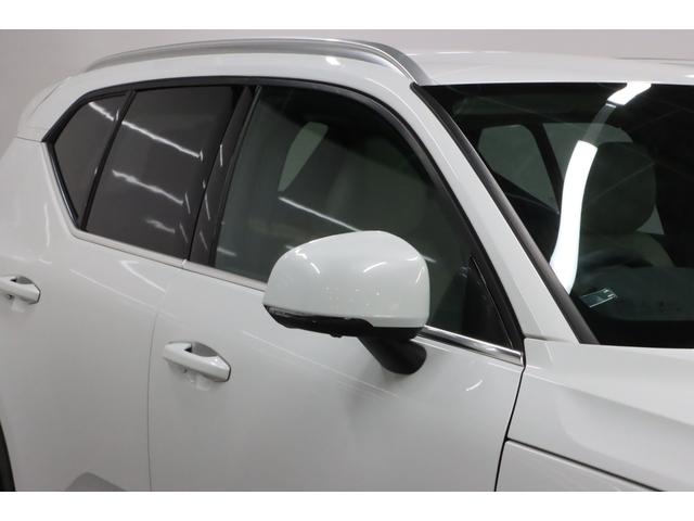ＸＣ４０ Ｂ４　ＡＷＤ　インスクリプション　２０２２年モデル／ベージュレザーシート（ヒータ付）／ハーマンカードン／ボルボインテリセーフ／全方位カメラ／ナビ／フルセグＴＶ／Ｐバックドア／ＥＴＣ／クルコン／前後ドラレコ／純正１９アルミ／ＬＥＤヘッド（24枚目）