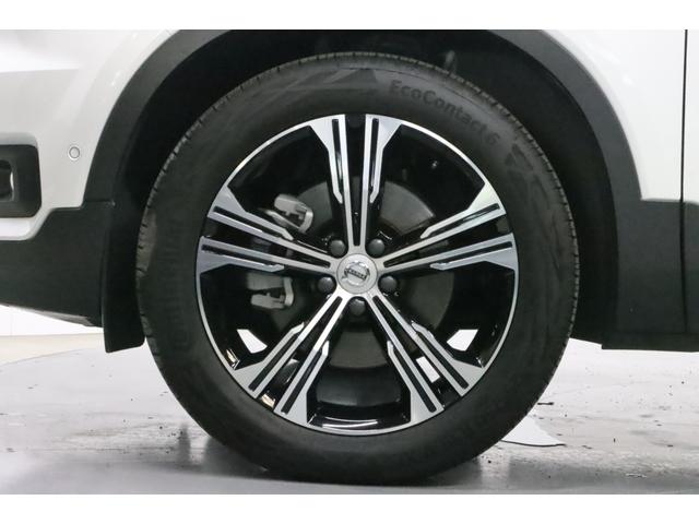 ＸＣ４０ Ｂ４　ＡＷＤ　インスクリプション　２０２２年モデル／ベージュレザーシート（ヒータ付）／ハーマンカードン／ボルボインテリセーフ／全方位カメラ／ナビ／フルセグＴＶ／Ｐバックドア／ＥＴＣ／クルコン／前後ドラレコ／純正１９アルミ／ＬＥＤヘッド（29枚目）