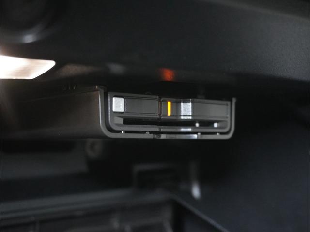 ＸＣ４０ Ｂ４　ＡＷＤ　インスクリプション　２０２２年モデル／ベージュレザーシート（ヒータ付）／ハーマンカードン／ボルボインテリセーフ／全方位カメラ／ナビ／フルセグＴＶ／Ｐバックドア／ＥＴＣ／クルコン／前後ドラレコ／純正１９アルミ／ＬＥＤヘッド（55枚目）