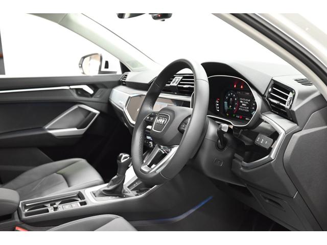 Ｑ３ ３５ＴＦＳＩアドバンスド　禁煙車／ブラックレザーシート（ヒーター付）／純正ナビ／Ｂｌｕｅｔｏｏｔｈ対応／ＵＳＢ接続／前後ドラレコ／全方位カメラ／クルコン／Ｐシート／クリアランスソナー／Ｐバックドア／ＬＥＤヘッド／純正１８アルミ（43枚目）