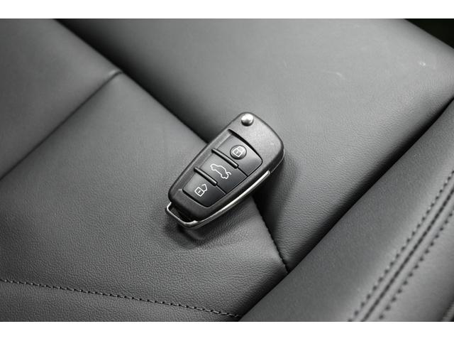 Ｑ３ ３５ＴＦＳＩアドバンスド　禁煙車／ブラックレザーシート（ヒーター付）／純正ナビ／Ｂｌｕｅｔｏｏｔｈ対応／ＵＳＢ接続／前後ドラレコ／全方位カメラ／クルコン／Ｐシート／クリアランスソナー／Ｐバックドア／ＬＥＤヘッド／純正１８アルミ（74枚目）