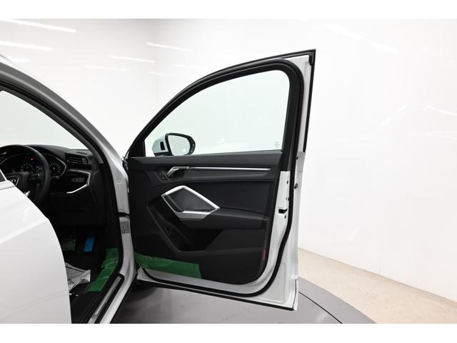 Ｑ３ ３５ＴＦＳＩアドバンスド　禁煙車／ブラックレザーシート（ヒーター付）／純正ナビ／Ｂｌｕｅｔｏｏｔｈ対応／ＵＳＢ接続／前後ドラレコ／全方位カメラ／クルコン／Ｐシート／クリアランスソナー／Ｐバックドア／ＬＥＤヘッド／純正１８アルミ（78枚目）