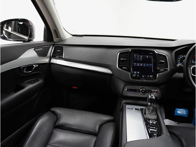 ＸＣ９０ Ｔ５　ＡＷＤ　モーメンタム　２０１６年モデル／禁煙車／ブラックレザーシート（ヒーター付）／ナビ／フルセグＴＶ／ドラレコ／リアエンターティメント／全方位カメラ／ボルボインテリセーフ／Ｐバックドア／純正１９アルミ／ＬＥＤヘッド（43枚目）
