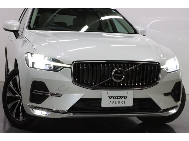 【徹底的なクリーニング】弊社にはクリーニング専用スペース、専属チームが存在し、入庫時は様々な状態のお車を全て徹底的に仕上げております。是非ご自身の目でそのクオリティをご確認下さいませ。