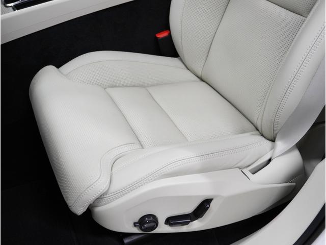 【高品質車に厳選】毎月約６０台のお車が買取にて入庫する中で、高品質のみに厳選して在庫。なおかつ諸経費を抑え、低価格での販売を実現しております。