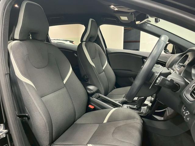 V40 D4 ダイナミックエディション 2019年モデル/パワーバックドア/純正ナビ/Bカメラ/Bluetooth対応/USB接続可/シートヒーター/ETC/ドラレコ/キセノンヘッドライト/純正18インチアルミ/保証書/取説/スペアキー(45枚目)