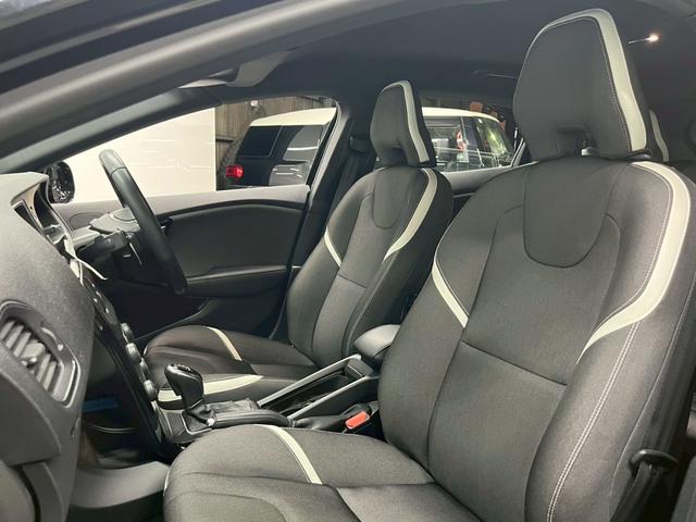V40 D4 ダイナミックエディション 2019年モデル/パワーバックドア/純正ナビ/Bカメラ/Bluetooth対応/USB接続可/シートヒーター/ETC/ドラレコ/キセノンヘッドライト/純正18インチアルミ/保証書/取説/スペアキー(50枚目)