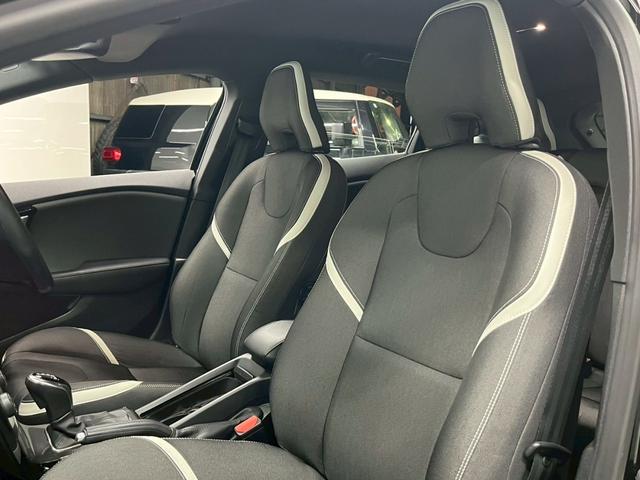 V40 D4 ダイナミックエディション 2019年モデル/パワーバックドア/純正ナビ/Bカメラ/Bluetooth対応/USB接続可/シートヒーター/ETC/ドラレコ/キセノンヘッドライト/純正18インチアルミ/保証書/取説/スペアキー(51枚目)