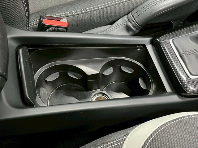 V40 D4 ダイナミックエディション 2019年モデル/パワーバックドア/純正ナビ/Bカメラ/Bluetooth対応/USB接続可/シートヒーター/ETC/ドラレコ/キセノンヘッドライト/純正18インチアルミ/保証書/取説/スペアキー(53枚目)