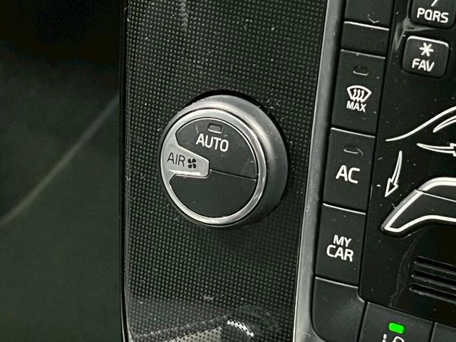 V40 D4 ダイナミックエディション 2019年モデル/パワーバックドア/純正ナビ/Bカメラ/Bluetooth対応/USB接続可/シートヒーター/ETC/ドラレコ/キセノンヘッドライト/純正18インチアルミ/保証書/取説/スペアキー(76枚目)