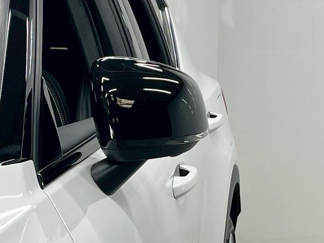 XC40リチャージ リチャージ アルティメットツインモーター 2023年モデル/禁煙車/レザーシート(ヒーター付)/パノラマルーフ/ボルボインテリセーフ/ハーマンカードン/Googleナビ/全方位カメラ/ETC/クルコン/Pバックドア/充電ケーブル(24枚目)