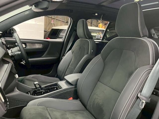 XC40リチャージ リチャージ アルティメットツインモーター 2023年モデル/禁煙車/レザーシート(ヒーター付)/パノラマルーフ/ボルボインテリセーフ/ハーマンカードン/Googleナビ/全方位カメラ/ETC/クルコン/Pバックドア/充電ケーブル(49枚目)