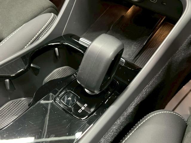 XC40リチャージ リチャージ アルティメットツインモーター 2023年モデル/禁煙車/レザーシート(ヒーター付)/パノラマルーフ/ボルボインテリセーフ/ハーマンカードン/Googleナビ/全方位カメラ/ETC/クルコン/Pバックドア/充電ケーブル(73枚目)