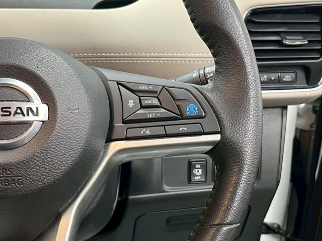 セレナ ｅ－パワー　ハイウェイスターＶ　１オーナー／プロパイロット／デジタルインナーミラー／全方位カメラ／ナビＴＶ／Ｂｌｕｅｔｏｏｔｈ対応／ＵＳＢ接続可／両側パワスラ／フリップダウンモニタ－（63枚目）