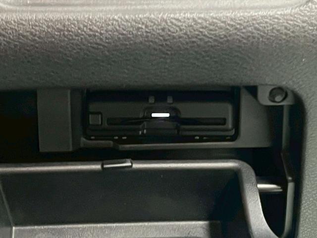 セレナ ｅ－パワー　ハイウェイスターＶ　１オーナー／プロパイロット／デジタルインナーミラー／全方位カメラ／ナビＴＶ／Ｂｌｕｅｔｏｏｔｈ対応／ＵＳＢ接続可／両側パワスラ／フリップダウンモニタ－（68枚目）