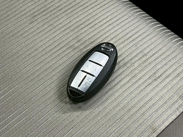 セレナ ｅ－パワー　ハイウェイスターＶ　１オーナー／プロパイロット／デジタルインナーミラー／全方位カメラ／ナビＴＶ／Ｂｌｕｅｔｏｏｔｈ対応／ＵＳＢ接続可／両側パワスラ／フリップダウンモニタ－（79枚目）