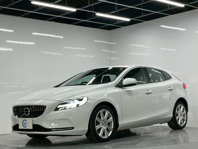 Ｖ４０ Ｄ４　インスクリプション　２０１８年モデル／ブラックレザーシート（ヒーター付）／ボルボインテリセーフ／純正ナビ／Ｂカメ／Ｂｌｕｅｔｏｏｔｈ対応／ＵＳＢ接続可／クリアランスソナー／クルコン／ＥＴＣ／純正１７アルミ（3枚目）