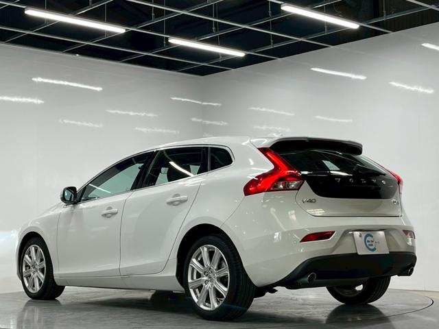 Ｖ４０ Ｄ４　インスクリプション　２０１８年モデル／ブラックレザーシート（ヒーター付）／ボルボインテリセーフ／純正ナビ／Ｂカメ／Ｂｌｕｅｔｏｏｔｈ対応／ＵＳＢ接続可／クリアランスソナー／クルコン／ＥＴＣ／純正１７アルミ（5枚目）