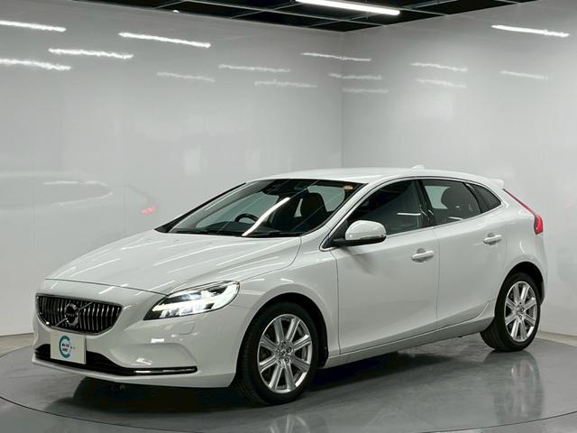 Ｖ４０ Ｄ４　インスクリプション　２０１８年モデル／ブラックレザーシート（ヒーター付）／ボルボインテリセーフ／純正ナビ／Ｂカメ／Ｂｌｕｅｔｏｏｔｈ対応／ＵＳＢ接続可／クリアランスソナー／クルコン／ＥＴＣ／純正１７アルミ（11枚目）