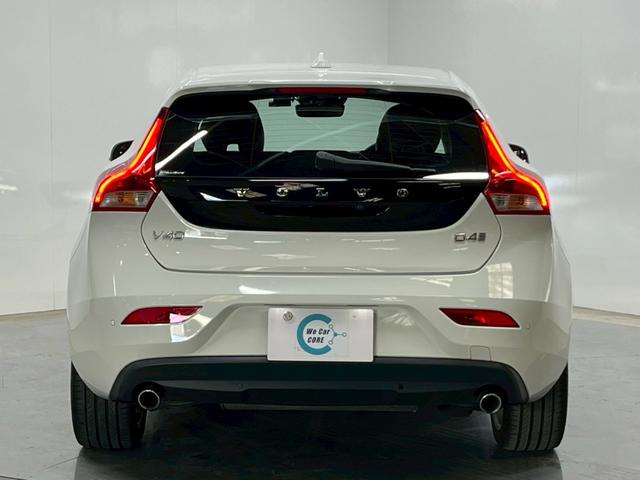 Ｖ４０ Ｄ４　インスクリプション　２０１８年モデル／ブラックレザーシート（ヒーター付）／ボルボインテリセーフ／純正ナビ／Ｂカメ／Ｂｌｕｅｔｏｏｔｈ対応／ＵＳＢ接続可／クリアランスソナー／クルコン／ＥＴＣ／純正１７アルミ（28枚目）