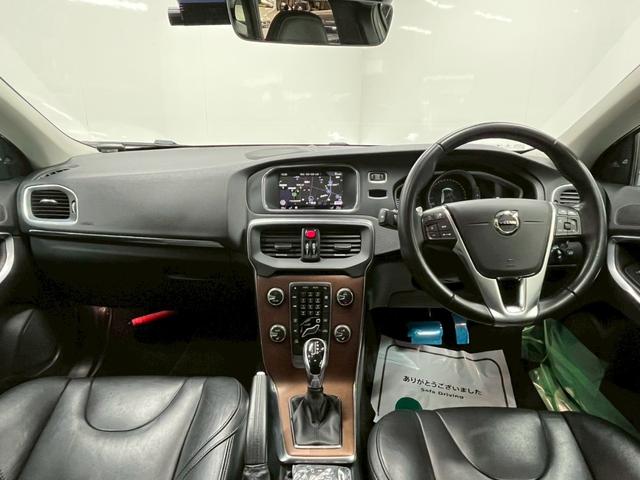 Ｖ４０ Ｄ４　インスクリプション　２０１８年モデル／ブラックレザーシート（ヒーター付）／ボルボインテリセーフ／純正ナビ／Ｂカメ／Ｂｌｕｅｔｏｏｔｈ対応／ＵＳＢ接続可／クリアランスソナー／クルコン／ＥＴＣ／純正１７アルミ（36枚目）