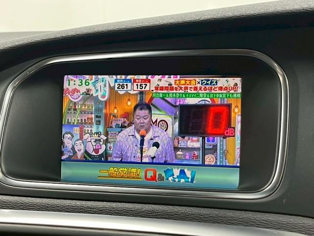 Ｖ４０ Ｄ４　インスクリプション　２０１８年モデル／ブラックレザーシート（ヒーター付）／ボルボインテリセーフ／純正ナビ／Ｂカメ／Ｂｌｕｅｔｏｏｔｈ対応／ＵＳＢ接続可／クリアランスソナー／クルコン／ＥＴＣ／純正１７アルミ（62枚目）