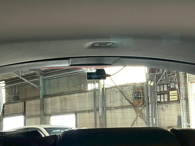 Ｖ４０ Ｄ４　インスクリプション　２０１８年モデル／ブラックレザーシート（ヒーター付）／ボルボインテリセーフ／純正ナビ／Ｂカメ／Ｂｌｕｅｔｏｏｔｈ対応／ＵＳＢ接続可／クリアランスソナー／クルコン／ＥＴＣ／純正１７アルミ（74枚目）