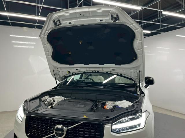 XC90 リチャージアルテメットT8AWDプラグインハイブリド 2023年モデル/エアサス/サンルーフ/レザーシート(ヒーター付)/ボルボインテリセーフ/ハーマンカードン/全方位カメラ/前後ドラレコ/クルコン/ナビ/フルセグTV/純正22アルミ/LEDヘッド(27枚目)