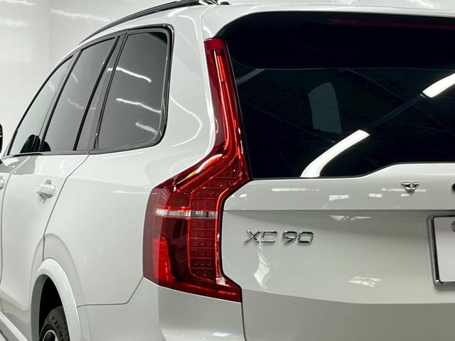 XC90 リチャージアルテメットT8AWDプラグインハイブリド 2023年モデル/エアサス/サンルーフ/レザーシート(ヒーター付)/ボルボインテリセーフ/ハーマンカードン/全方位カメラ/前後ドラレコ/クルコン/ナビ/フルセグTV/純正22アルミ/LEDヘッド(29枚目)