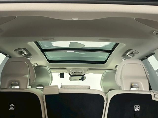 XC90 リチャージアルテメットT8AWDプラグインハイブリド 2023年モデル/エアサス/サンルーフ/レザーシート(ヒーター付)/ボルボインテリセーフ/ハーマンカードン/全方位カメラ/前後ドラレコ/クルコン/ナビ/フルセグTV/純正22アルミ/LEDヘッド(33枚目)