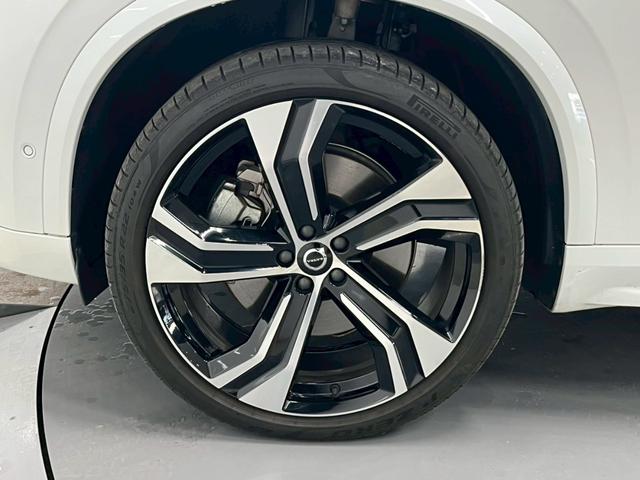 XC90 リチャージアルテメットT8AWDプラグインハイブリド 2023年モデル/エアサス/サンルーフ/レザーシート(ヒーター付)/ボルボインテリセーフ/ハーマンカードン/全方位カメラ/前後ドラレコ/クルコン/ナビ/フルセグTV/純正22アルミ/LEDヘッド(37枚目)