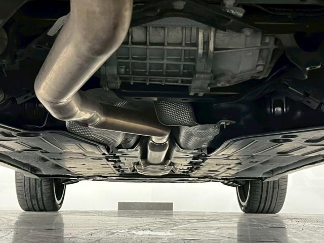 XC90 リチャージアルテメットT8AWDプラグインハイブリド 2023年モデル/エアサス/サンルーフ/レザーシート(ヒーター付)/ボルボインテリセーフ/ハーマンカードン/全方位カメラ/前後ドラレコ/クルコン/ナビ/フルセグTV/純正22アルミ/LEDヘッド(39枚目)