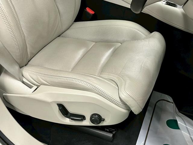 XC90 リチャージアルテメットT8AWDプラグインハイブリド 2023年モデル/エアサス/サンルーフ/レザーシート(ヒーター付)/ボルボインテリセーフ/ハーマンカードン/全方位カメラ/前後ドラレコ/クルコン/ナビ/フルセグTV/純正22アルミ/LEDヘッド(45枚目)