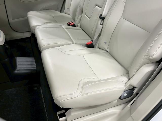 XC90 リチャージアルテメットT8AWDプラグインハイブリド 2023年モデル/エアサス/サンルーフ/レザーシート(ヒーター付)/ボルボインテリセーフ/ハーマンカードン/全方位カメラ/前後ドラレコ/クルコン/ナビ/フルセグTV/純正22アルミ/LEDヘッド(53枚目)