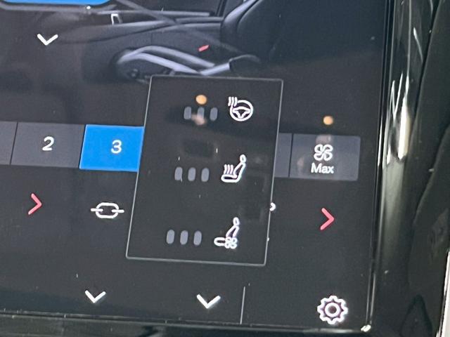 XC90 リチャージアルテメットT8AWDプラグインハイブリド 2023年モデル/エアサス/サンルーフ/レザーシート(ヒーター付)/ボルボインテリセーフ/ハーマンカードン/全方位カメラ/前後ドラレコ/クルコン/ナビ/フルセグTV/純正22アルミ/LEDヘッド(73枚目)