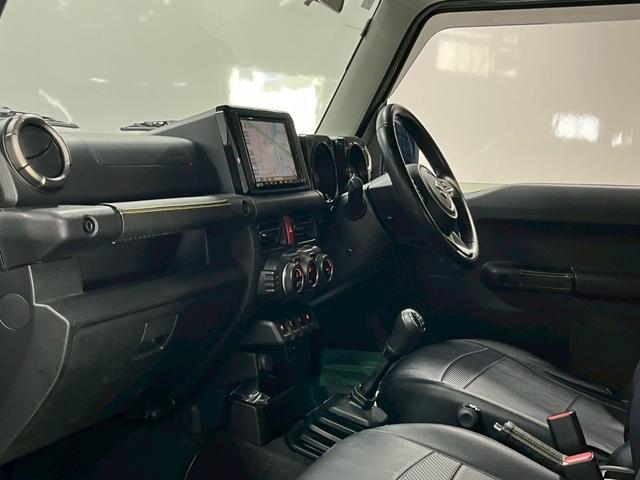 ジムニーシエラ ＪＣ　５ＭＴ／社外マフラー／社外テールランプ／社外アルミホイール／ナビ／フルセグＴＶ／Ｂｌｕｅｔｏｏｔｈ対応／ＵＳＢ接続可／Ｂカメラ／ＥＴＣ／クリアランスソナー／Ｐスタート／スマートキー／ＬＥＤヘッド（46枚目）