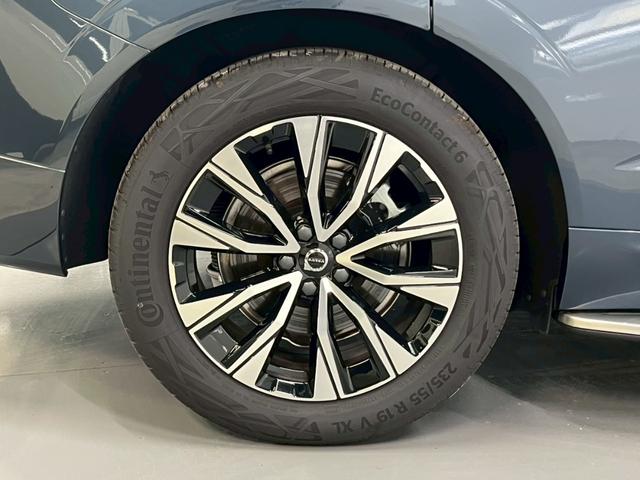 ＸＣ６０ ウルトラ　Ｂ５　ＡＷＤ　２０２５年モデル／デモカー／Ｇｏｏｇｌｅナビ／Ｂ＆Ｗプレミアムサウンド／エアサスペンション／ランニングボード（サイドステップ）／全方位カメラ／レザーシート／サンルーフ／Ｐバックドア／ＬＥＤヘッドライト（32枚目）