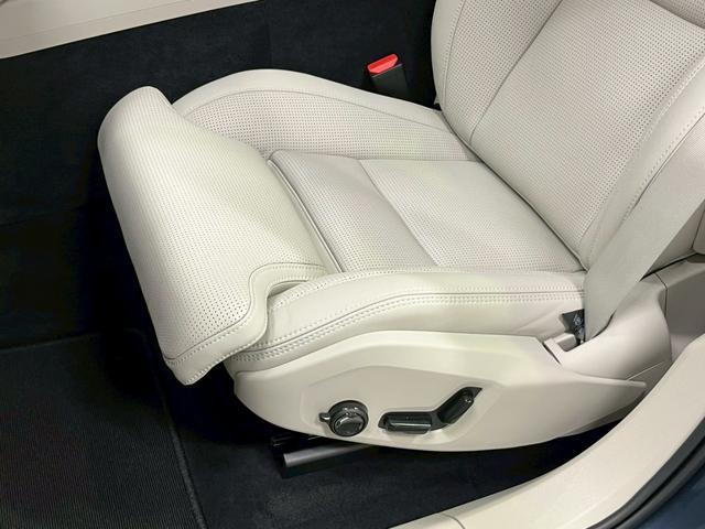 ＸＣ６０ ウルトラ　Ｂ５　ＡＷＤ　２０２５年モデル／デモカー／Ｇｏｏｇｌｅナビ／Ｂ＆Ｗプレミアムサウンド／エアサスペンション／ランニングボード（サイドステップ）／全方位カメラ／レザーシート／サンルーフ／Ｐバックドア／ＬＥＤヘッドライト（56枚目）