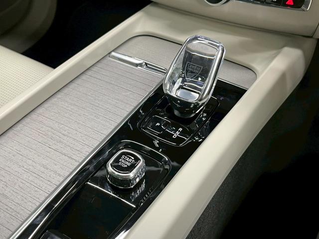 ＸＣ６０ ウルトラ　Ｂ５　ＡＷＤ　２０２５年モデル／デモカー／Ｇｏｏｇｌｅナビ／Ｂ＆Ｗプレミアムサウンド／エアサスペンション／ランニングボード（サイドステップ）／全方位カメラ／レザーシート／サンルーフ／Ｐバックドア／ＬＥＤヘッドライト（77枚目）