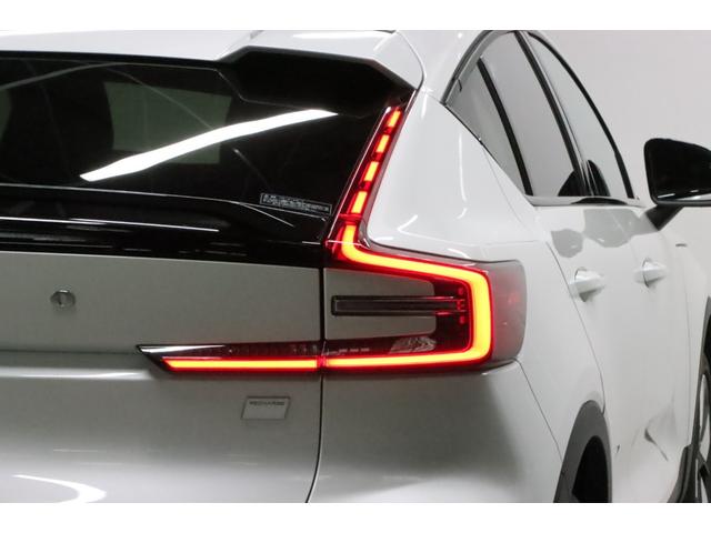 C40リチャージ リチャージ アルティメットシングルモーター 2023年モデル/禁煙車/サンルーフ/ドラレコ/全方位カメラ/Googleナビ/USB接続可/Pバックドア/ボルボインテリセーフ/ハーマンカードン/シートヒーター/LEDヘッド/純正20アルミ(35枚目)