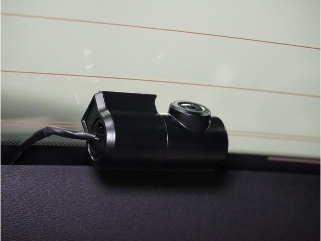 C40リチャージ リチャージ アルティメットシングルモーター 2023年モデル/禁煙車/サンルーフ/ドラレコ/全方位カメラ/Googleナビ/USB接続可/Pバックドア/ボルボインテリセーフ/ハーマンカードン/シートヒーター/LEDヘッド/純正20アルミ(39枚目)