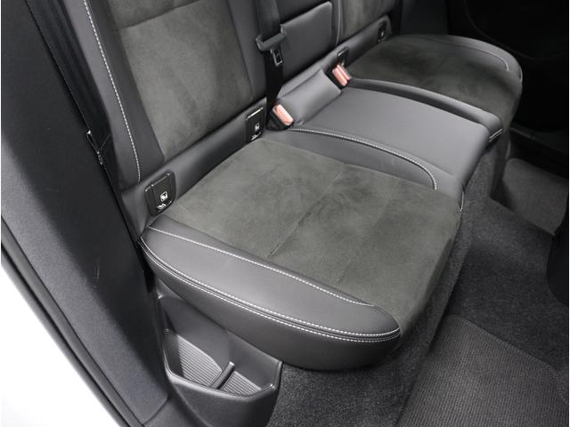 C40リチャージ リチャージ アルティメットシングルモーター 2023年モデル/禁煙車/サンルーフ/ドラレコ/全方位カメラ/Googleナビ/USB接続可/Pバックドア/ボルボインテリセーフ/ハーマンカードン/シートヒーター/LEDヘッド/純正20アルミ(61枚目)