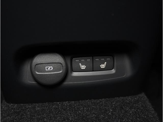 C40リチャージ リチャージ アルティメットシングルモーター 2023年モデル/禁煙車/サンルーフ/ドラレコ/全方位カメラ/Googleナビ/USB接続可/Pバックドア/ボルボインテリセーフ/ハーマンカードン/シートヒーター/LEDヘッド/純正20アルミ(63枚目)