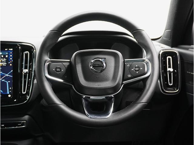 C40リチャージ リチャージ アルティメットシングルモーター 2023年モデル/禁煙車/サンルーフ/ドラレコ/全方位カメラ/Googleナビ/USB接続可/Pバックドア/ボルボインテリセーフ/ハーマンカードン/シートヒーター/LEDヘッド/純正20アルミ(66枚目)